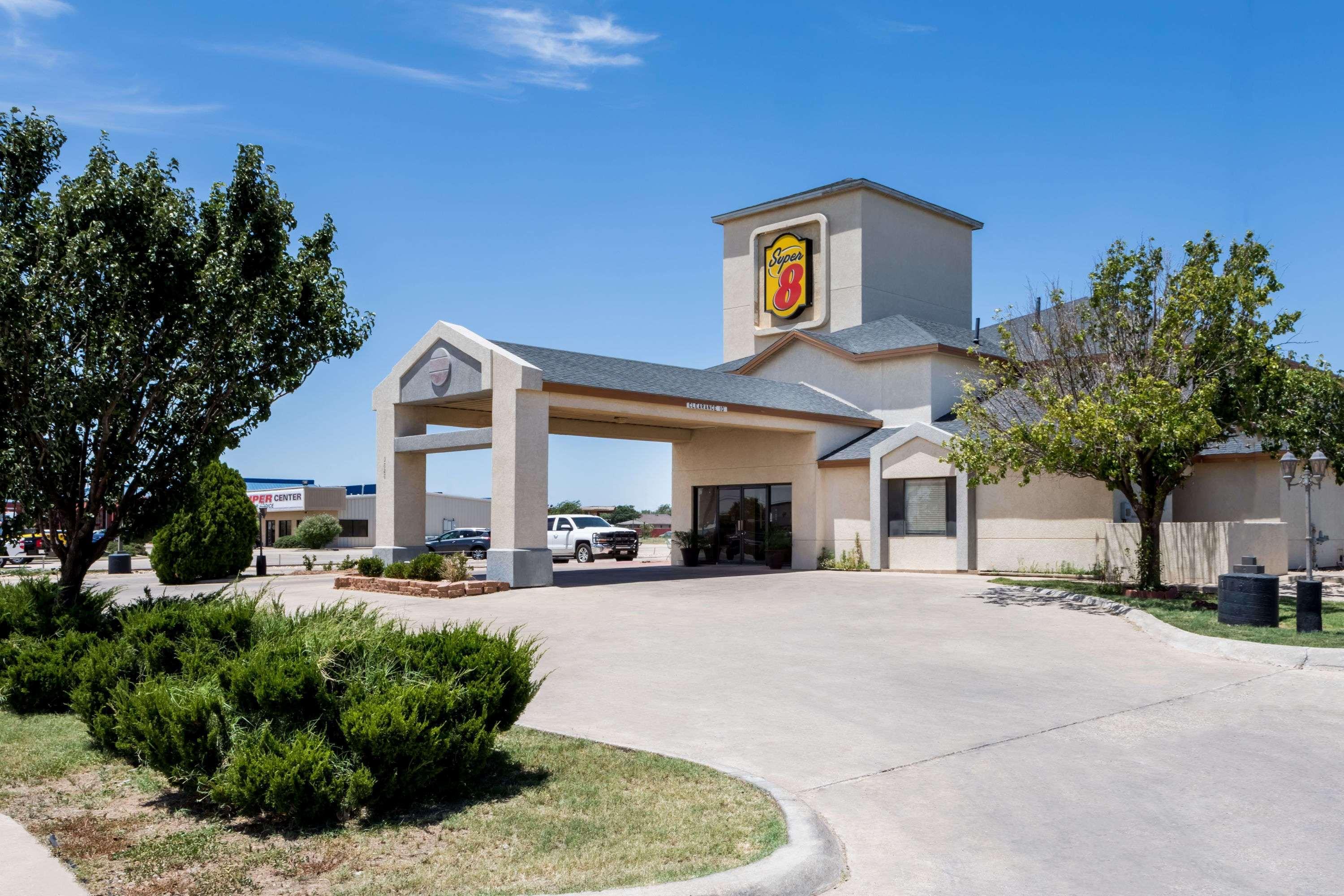 Motel Super 8 By Wyndham Midland Extérieur photo